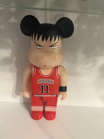 베어브릭 슬램덩크 서태웅(루카와 카에데) 400%