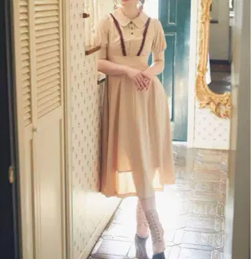 미사용 메종 드 플뢰르 카논 똑바로 걸을 수 있는 원피스