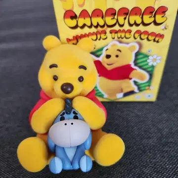 52TOYS 케어프리 윈니 더 푸