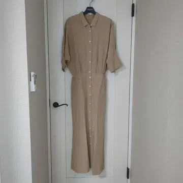 새상품급 플라주 베이지 원피스 36