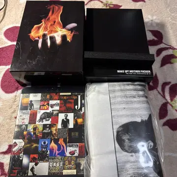 J Complete Clips 티셔츠 한정판