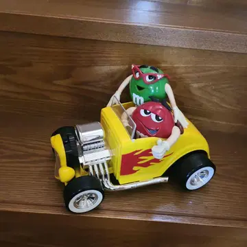 M&M's 클래식 자동차 모양의 완구
