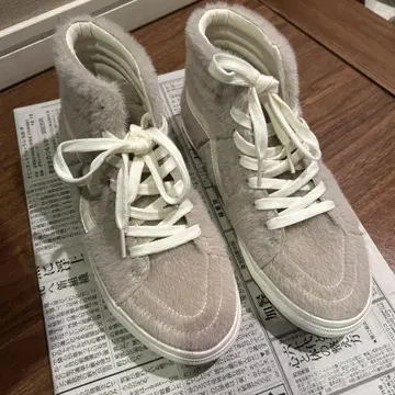 Vans 베이지 퍼 하이컷 스니커즈