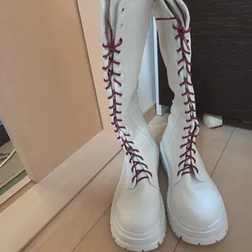 화이트 레이스업 롱 부츠 코스프레