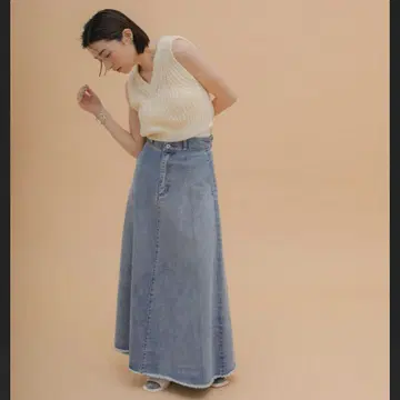 택 포함 새상품 셀렉트 모카 슬라브 데님 롱 플레어 스커트 M