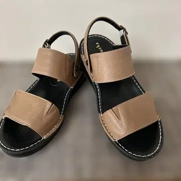 돌체 소가죽 지퍼 2way 샌들 카멜