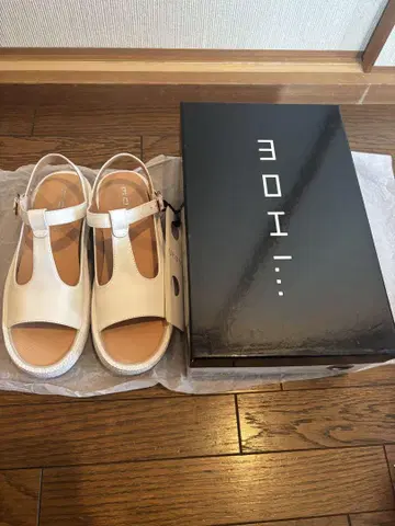 MOHI 가죽 T 스트랩 샌들 화이트 37 8029-1