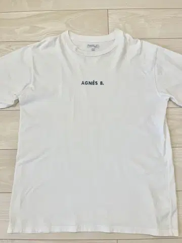 AGNES B. 화이트 티셔츠