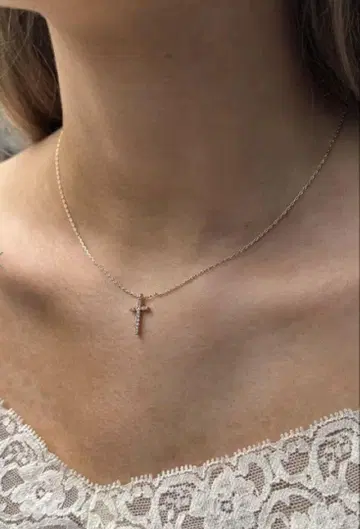 새상품 Brandy Melville 크로스형 펜던트 목걸이 골드
