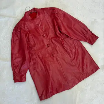 여성용 라무 가죽 레드 자켓 버튼 포함 h-258