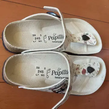 버켄스탁 papillio 샌들 꽃무늬