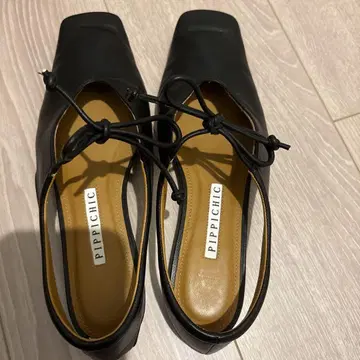 PIPPICHIC 블랙 플랫 슈즈