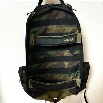 Nike SB 카모플라주 백팩
