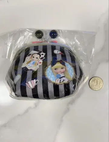 블라우스 가마구치 파우치 M 앨리스