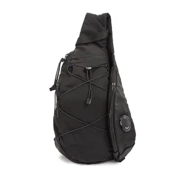 cp company 씨피 컴퍼니 렌즈 숄더백 블랙