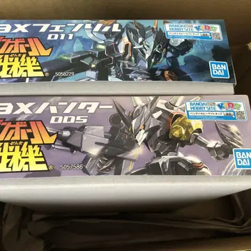 프라모델 골판지 전기 LBX 헌터 페닐
