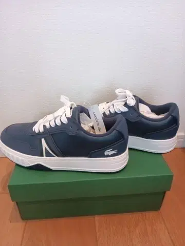 Lacoste 네이비/화이트 스니커즈 41A