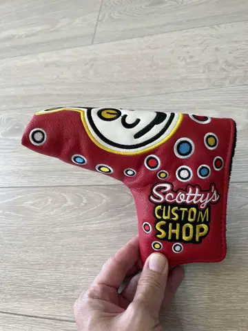 스카티 카메론 퍼터 커버 레드