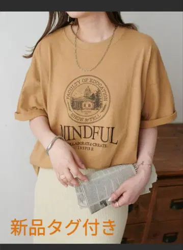 새상품 Discoat MINDFUL 자수 로고 티셔츠 라이트 베이지