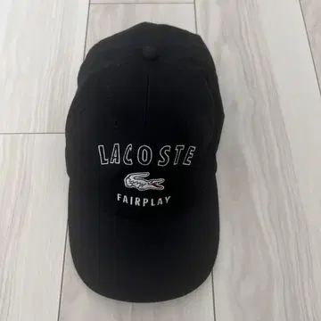 Lacoste 블랙 캡