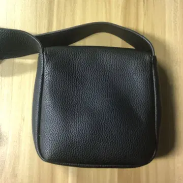 가죽 블랙 스마트폰 숄더백