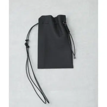 iTTi HERRIE KINCHAKU POUCH CHARM M 블랙