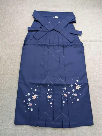 새상품 여자 하카마 자수 네이비 95cm
