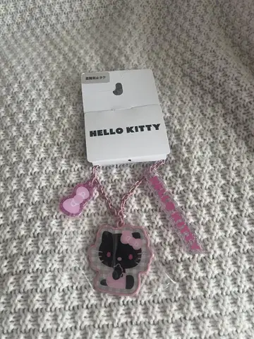 HELLO KITTY 아크릴 키링