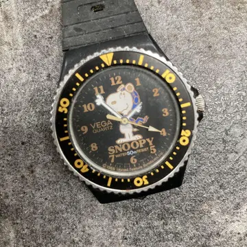SNOOPY 손목시계 VEGA QUARTZ 레트로