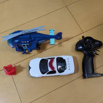 헬리콥터와 도치기현 경찰 순찰차 무선 조종