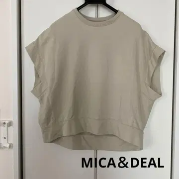 MICA&DEAL 베이지 슬리브리스 맨투맨 풀오버