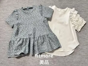 fitmore 프릴 꽃무늬 블라우스