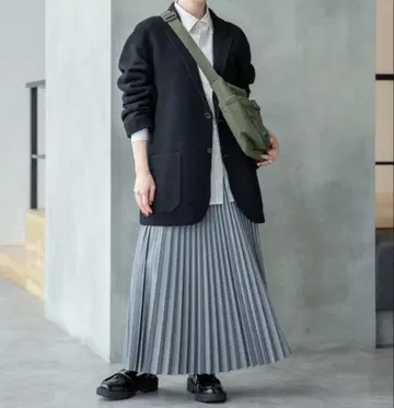 컨디션 최상입니다. 유니클로 시 버튼 디테일