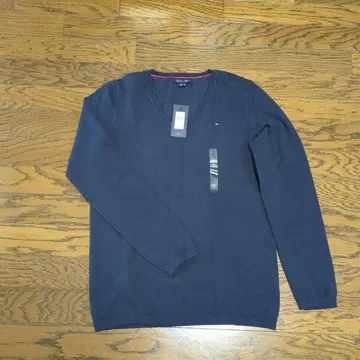 Tommy Hilfiger 네이비 V넥 스웨터 M