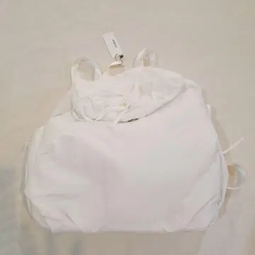 Heather 화이트 나일론 리본 백팩 미사용 새상품 택 포함