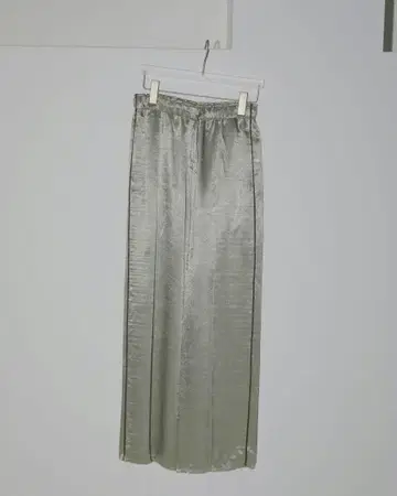 안누크 파이핑 새틴 팬츠
