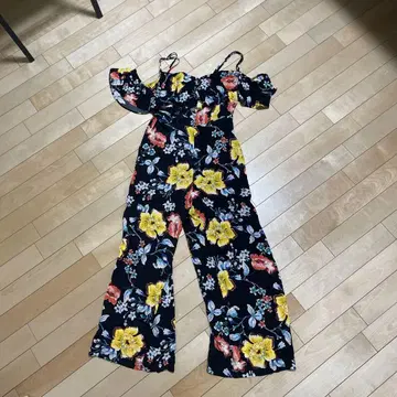 새상품! Bershka 올인원! 선착순!
