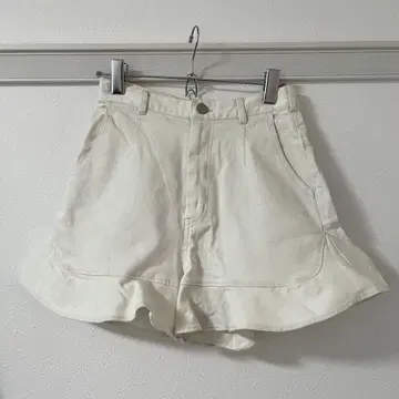 SNIDEL 플레어 데님 숏 팬츠 화이트 1