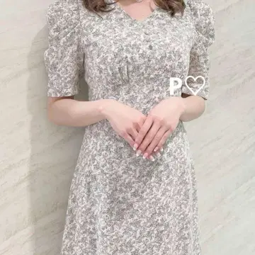 An MILLE 꽃무늬 레이스업 원피스 안미르
