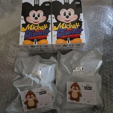 POPMART 미키 패밀리 칩 데일 세트