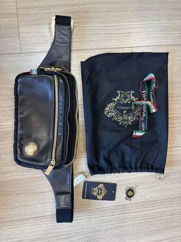 오로비안코 블랙 가죽 바디백 수납 가방 포함