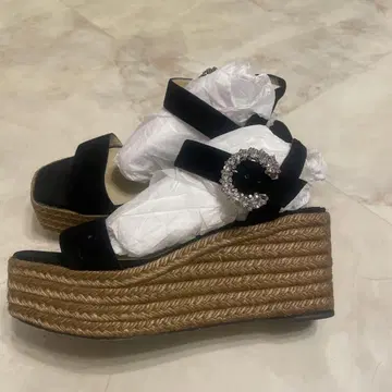JIMMY CHOO 블랙 웨지 샌들