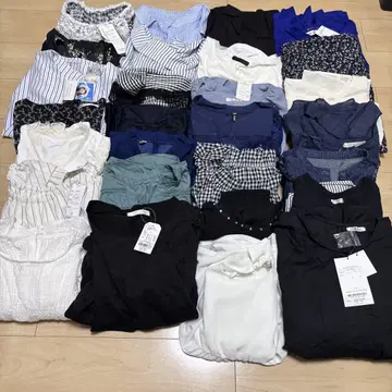 여성용 의류 묶음 판매 새상품급 반팔 얇은 소재의 긴팔 28벌