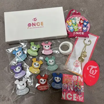TWICE 공식 FC 계속 혜택 세트
