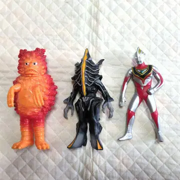 울트라맨 피규어 세트