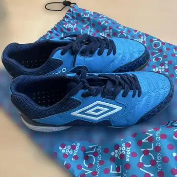 Umbro 풋살화 24.5cm 파랑