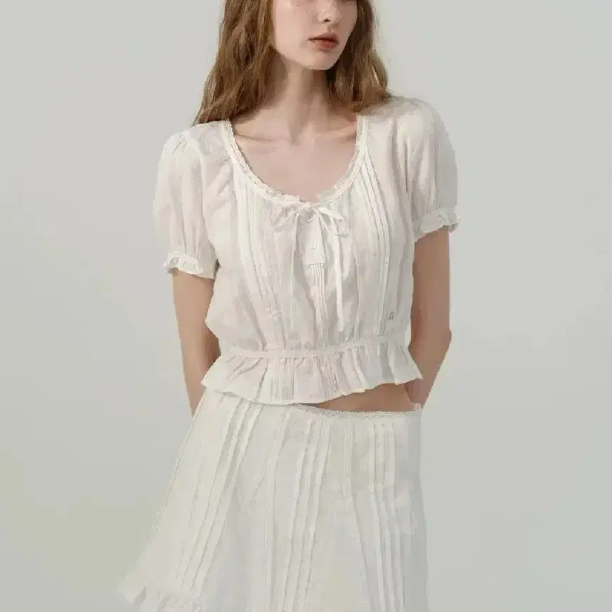 WhiteSud Pleatib Blouse ブラウス The Barnnet The Barnnet Pleatib Lace Sleeveless Blouse on Bunjang Global