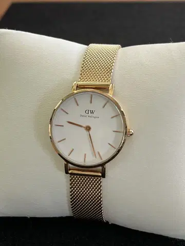 다니엘 웰링턴 손목시계 28mm