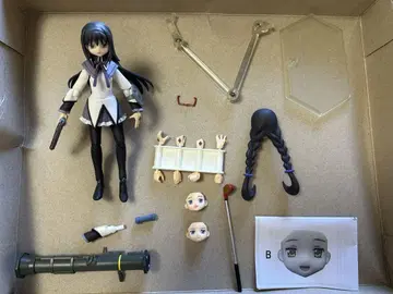 아케미 호무라 figma