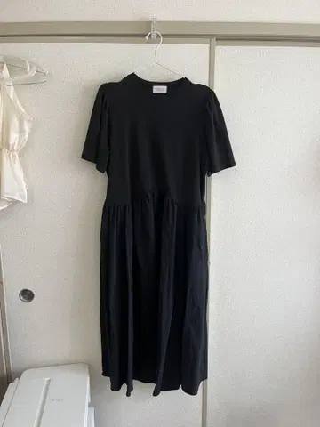 블랙 반팔 셔츠 원피스